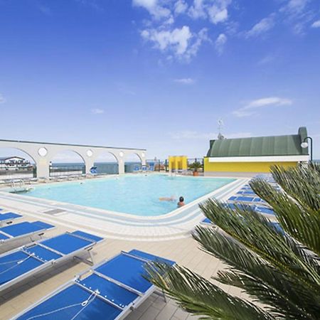 Residence Cristoforo Colombo - Carraro Immobiliare - Family Apartments 卡奥莱 外观 照片