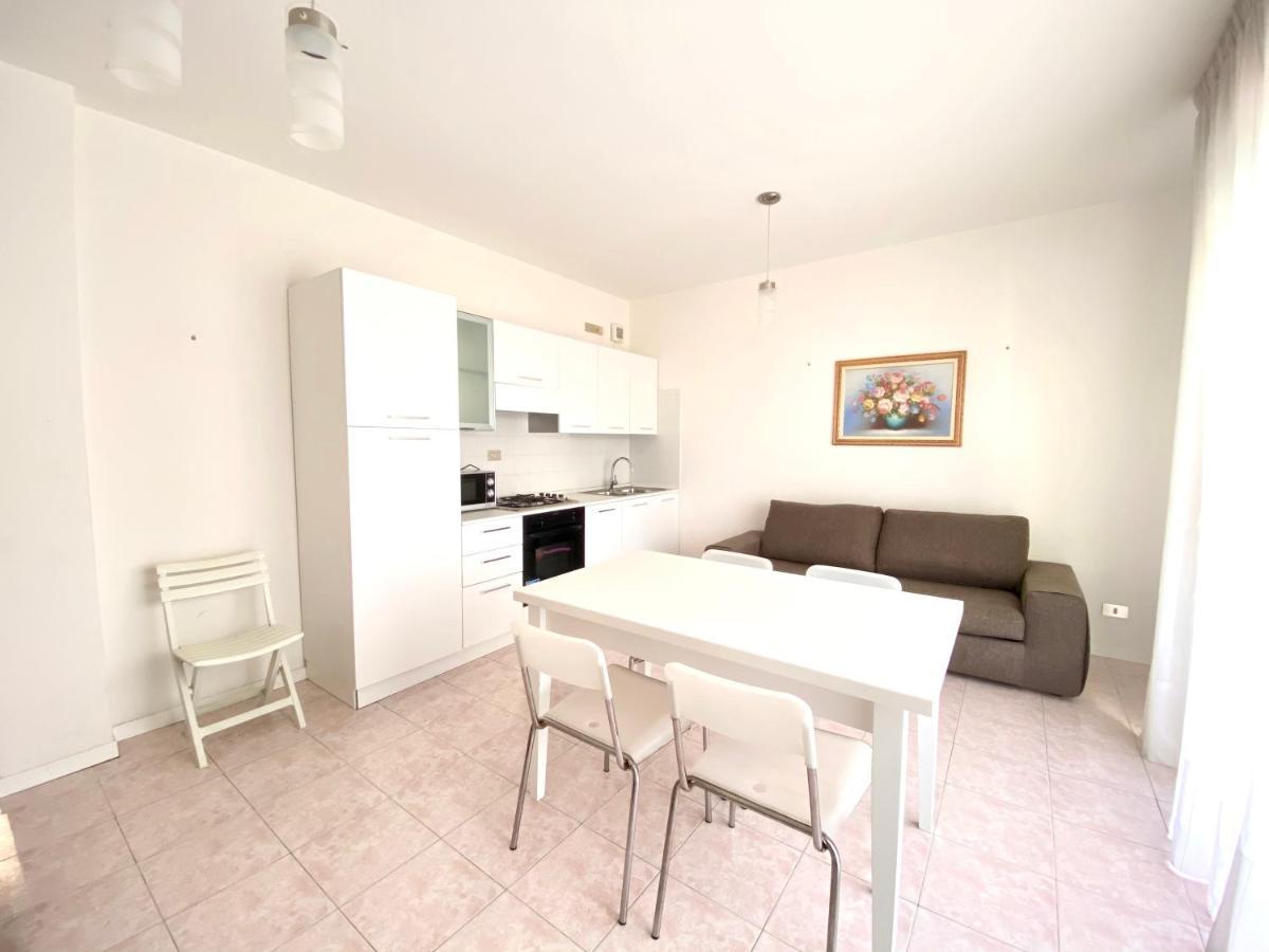 Residence Cristoforo Colombo - Carraro Immobiliare - Family Apartments 卡奥莱 外观 照片