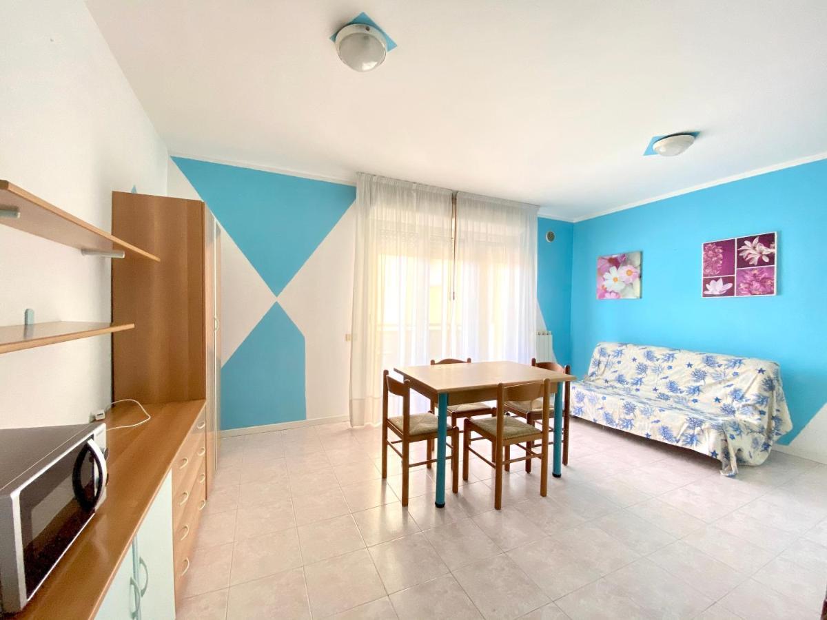 Residence Cristoforo Colombo - Carraro Immobiliare - Family Apartments 卡奥莱 外观 照片